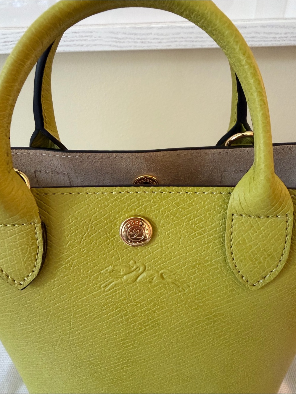 Longchamp Épure Logo Detailed XS Tote Bag - Picture 6 of 10